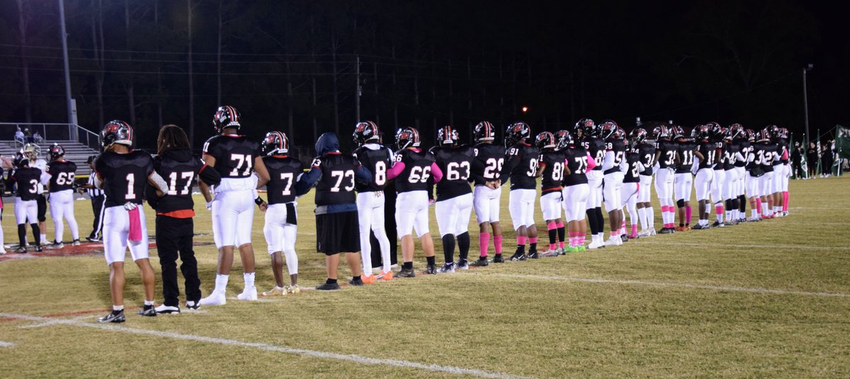 HokeCoSchools's tweet photo. Hoke County High School celebrated Football, Cross Country, Marching Band, and Cheerleading Seniors last night.  We are so proud of our Class of 2023 members and all their accomplishments on the field, in the classroom, and in the community!  #AlwaysABuck #BuckPride https://t.co/e0tZntkgry