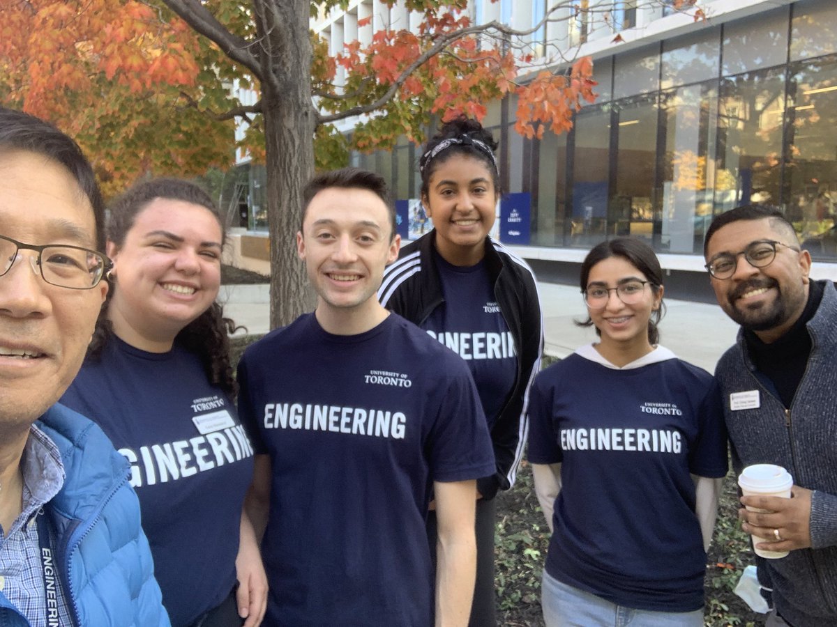 UofTEngDean's tweet photo. Fall Campus Day @UofT come check out @uoftengineering at the #Myhal building https://t.co/w8d4xK5Lf9