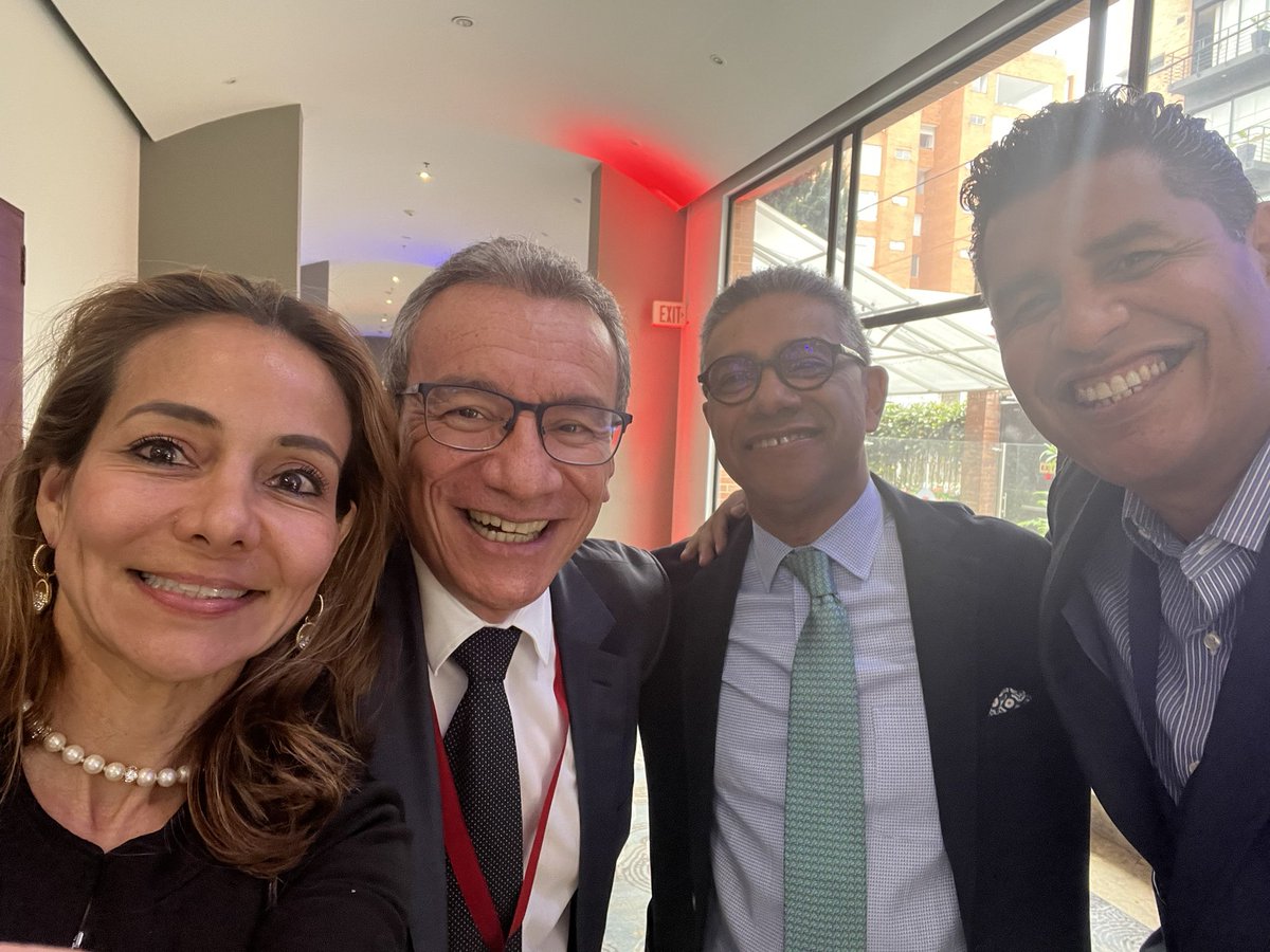 Feeling 🙏🏾. In 1996 as a medical student I contacted these 4 amazing cardiologists we an idea. We are still working together to help patients with Chagas in Colombia. The importance of great mentors 🙏🏾🙏🏾 @MountSinaiHeart @Womenintxp_mcs @RyanTedfordMD @AHajduczok @JJheart_doc