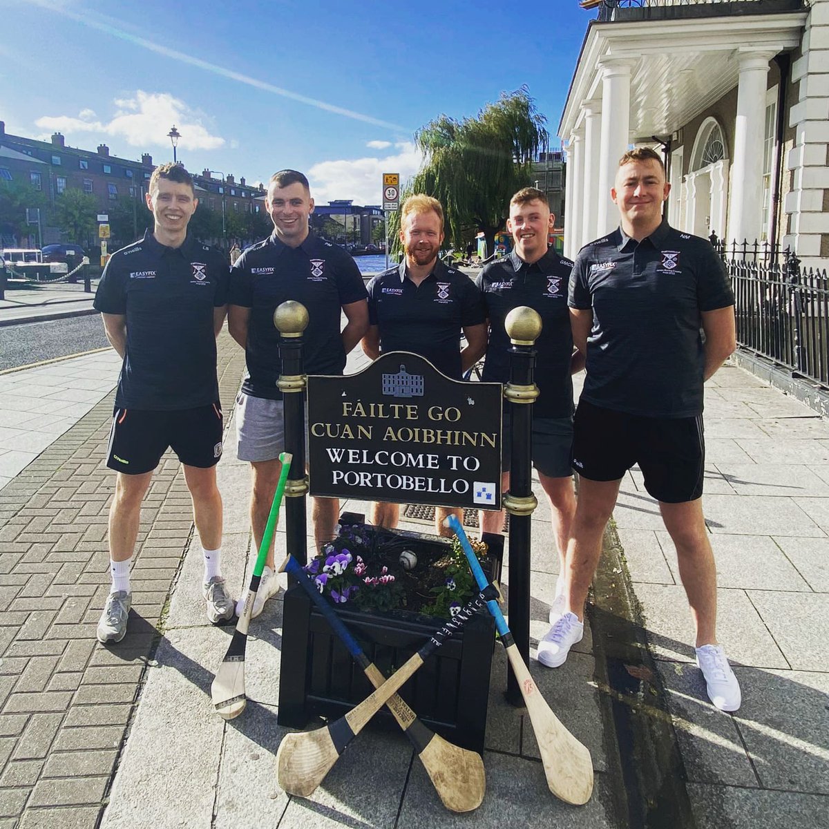 Thanks a mill to <a href="/EASYFIXOfficial/">EASYFIX</a> for kitting out our hurlers with new polo tops before tomorrow's county final!

Best of luck to the men as look to do 2 in a row. 3pm, Kiltipper. See you there 🖤🤍 

#UpTheBello #PortoAbú