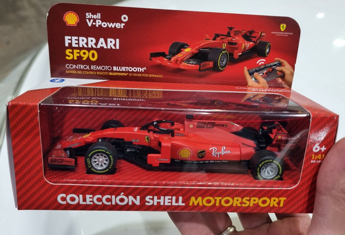DamiCent's tweet photo. Cambio Ferrari SF90 por BMW de la colección Shell 🚘🚗 @Shell https://t.co/XNa1gHRhPI