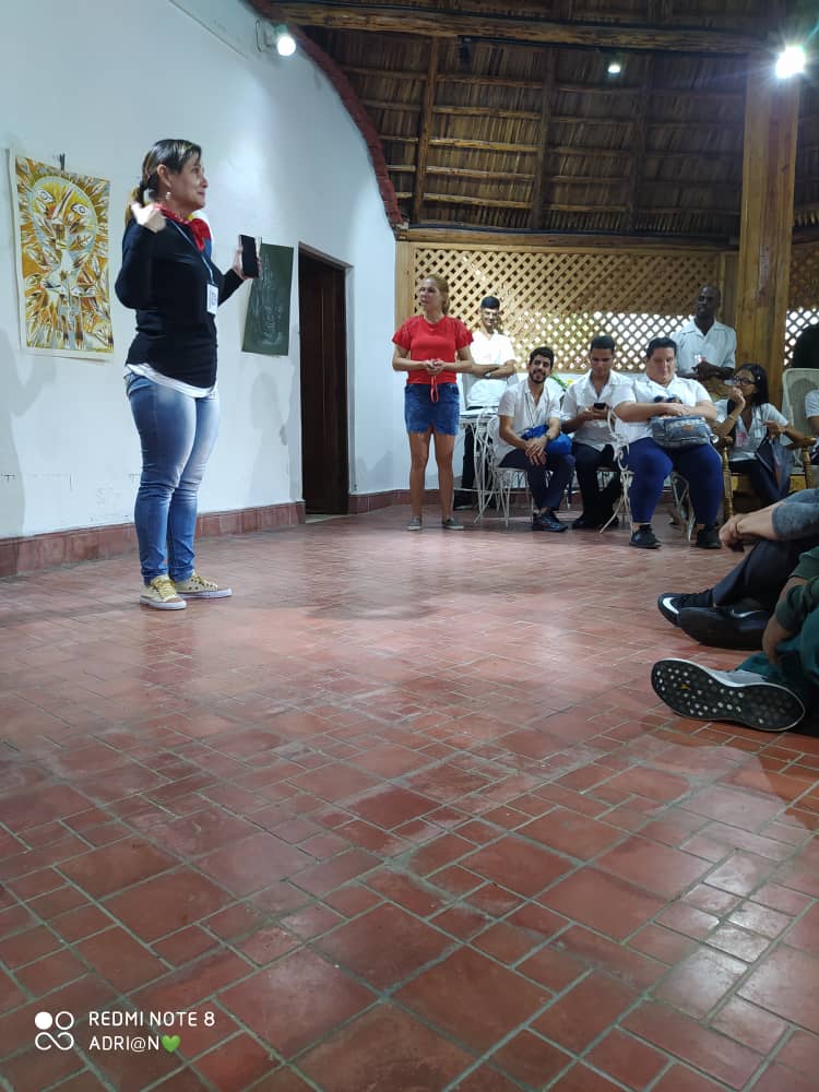 DPSCfgos's tweet photo. ❤️🏢Fuera de la academia los estudiantes de las Ciencias Médicas de #Cienfuegos han llevado su X Congreso de la #FEU.
#Rumboal💯#Celebrandolos40
#SomosRevolución @japortalmiranda
@YagenPomares @japortalmiranda @LivanRojas4 @MINSAPCuba @BMCBr_APRR @ArelysFalcon @LingSanteiro https://t.co/s7FeF8E0gZ