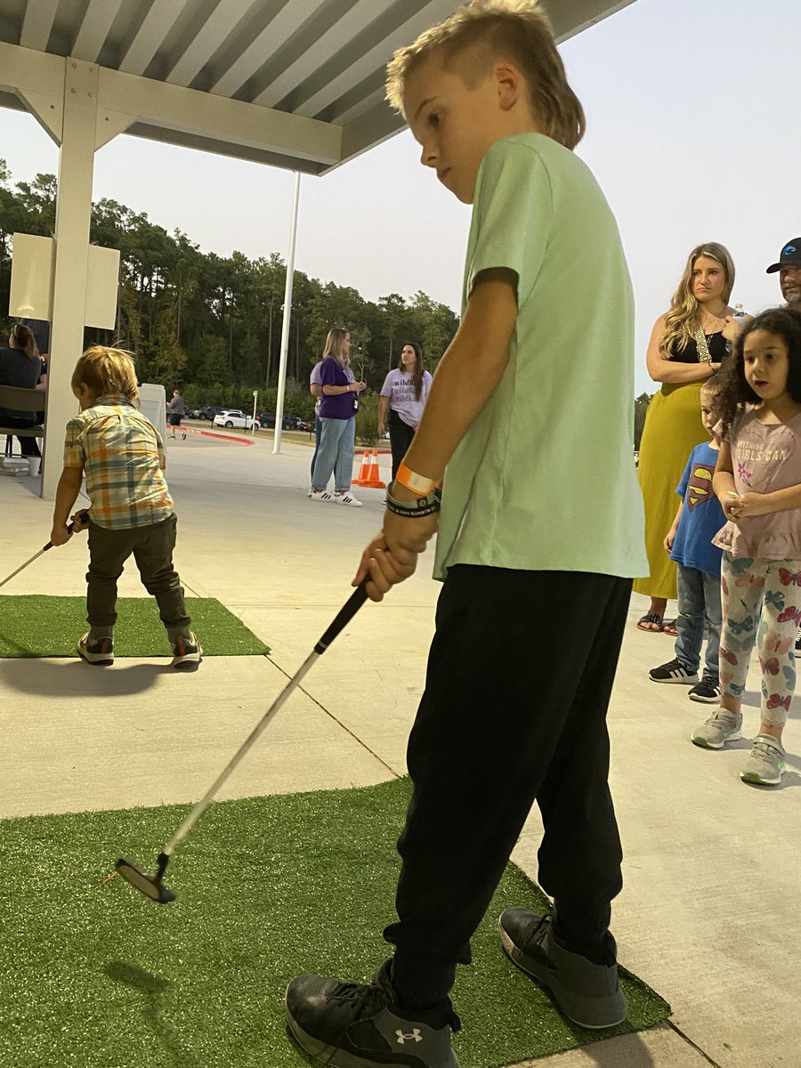 KTthecounselor's tweet photo. Food, fun, & games for the whole family to enjoy! #Fallfest2022 https://t.co/akjzkUuG1w