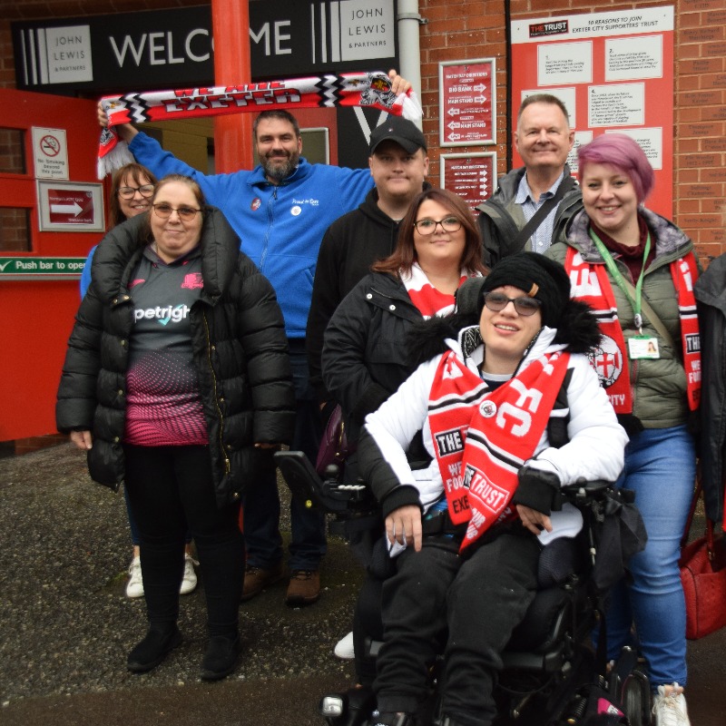 DevonCC's tweet photo. 💙 @OfficialECFC are kindly supporting our efforts to raise awareness of the amazing job that #SocialCare workers in Devon are doing!

Today, the players are backing our campaign, to be Proud to Care. Scroll through some photos below 👇

@ProudToCareDevon | #ECFC