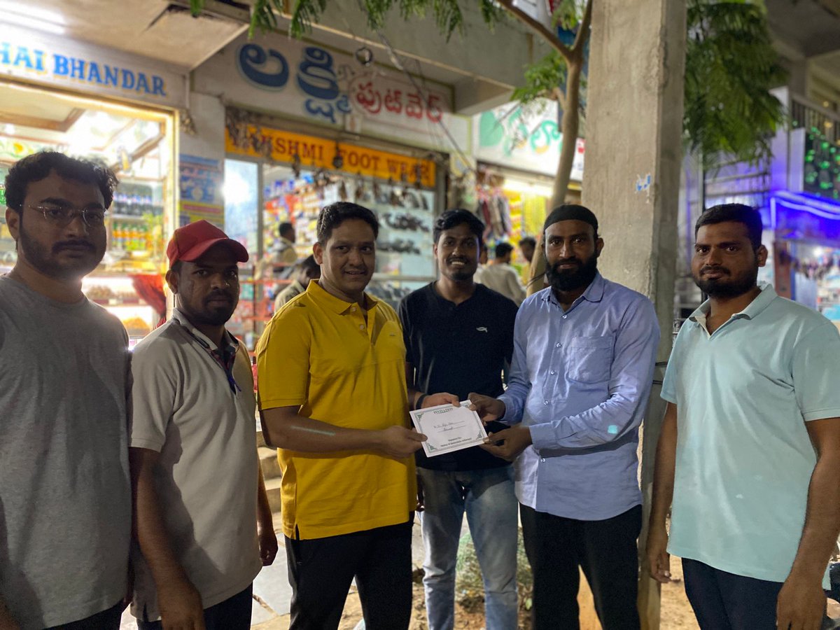 SamiMohammad98's tweet photo. #book_release 
The Real Sketch Of Prophet Mohammed ﷺ (Telugu version)
Interacted and invited with various Hindu and Muslims brothers to attend program
Minhaj Ul Quran Achampet - MQA
@ahmedalhuseni @mustafaalimutta @Im_Azeez @MinhajulQuran @TahirulQadri @Masoom0522 https://t.co/hthaDB4aFy