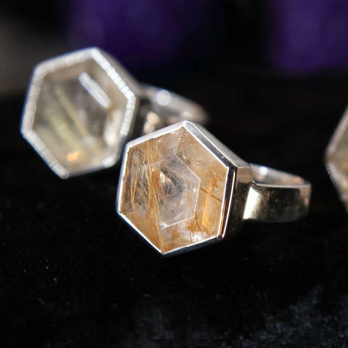 TheSageGoddess's tweet photo. Find your equilibrium as you transform with this NEW custom Energy Balancing ‘As Above, So Below’ Golden #Rutilated #Quartz #Ring 💍💛 https://t.co/ubuJbxx2Gd 🛍 This specially cut gemstone will help you handle change with grace 🤗 Save 22% with code ECLIPSE. https://t.co/BzazZZdOvF