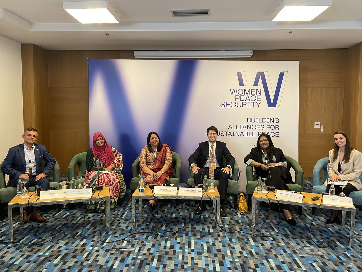 YIHRKosovo's tweet photo. Hapenning Now! #Panel on
"Youth perspectives and their powerful role in peace processes and dealing with the past" organized by YIHR KS &amp; @Presidenca_RKS.

🔹 Women, Peace and Security Forum 2022 #WPSRKS2022 https://t.co/QLO8g3zjt3