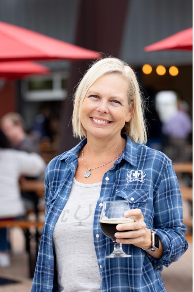 New headshot! Many thanks to @jennymannphotos for making me look amazing and <a href="/EppigBrewing/">Eppig Brewing</a> Point Loma for a beautiful backdrop and amazing beer! 

#clientbeertastesbetter #craftbeer #sandiego #beerlaw #craftbeerattorney #craftbeerlawyer