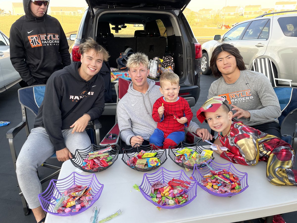 Ryle Baseball (@ryle_baseball) on Twitter photo Last night we participated in the Trunk or Treat event at <a href="/steeplechaseel/">@steeplechaseEL</a>. Even had some alumni come back and join us! #OneTeamOneFamily Last night we participated in the Trunk or Treat event at <a href="/steeplechaseel/">@steeplechaseEL</a>. Even had some alumni come back and join us! #OneTeamOneFamily