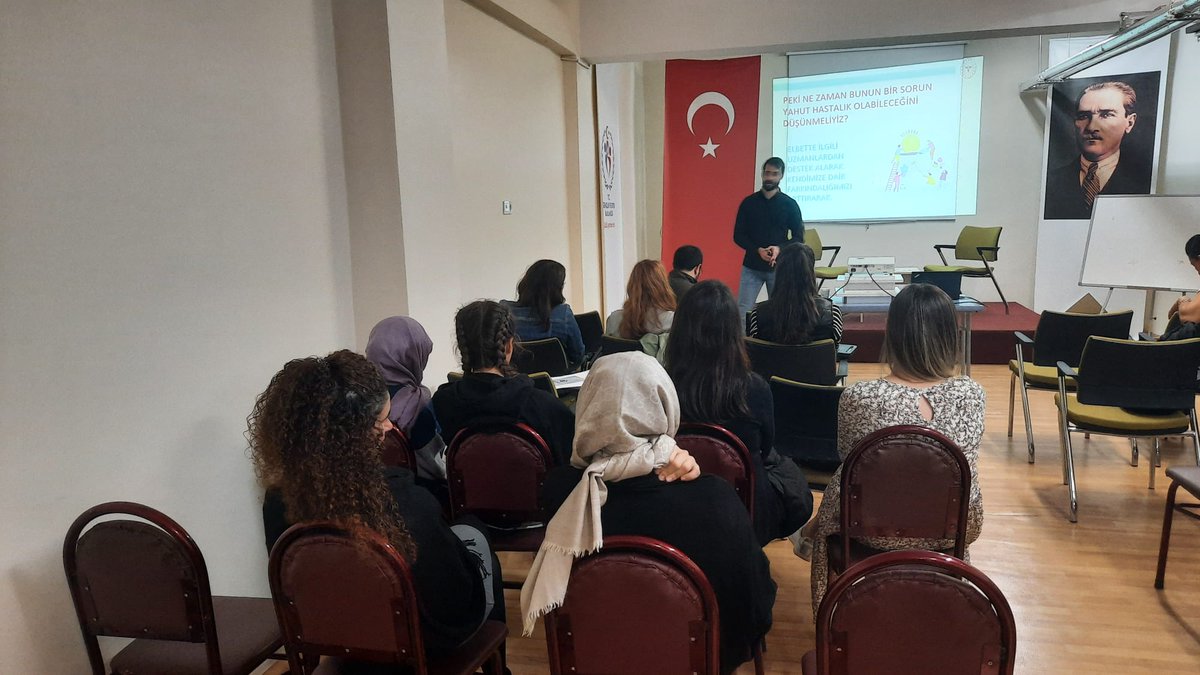 'Gençlik Psikolojisi' konulu seminerde öğrencilerimizle buluştuk. 📍Vali Muammer Güler Yurdu