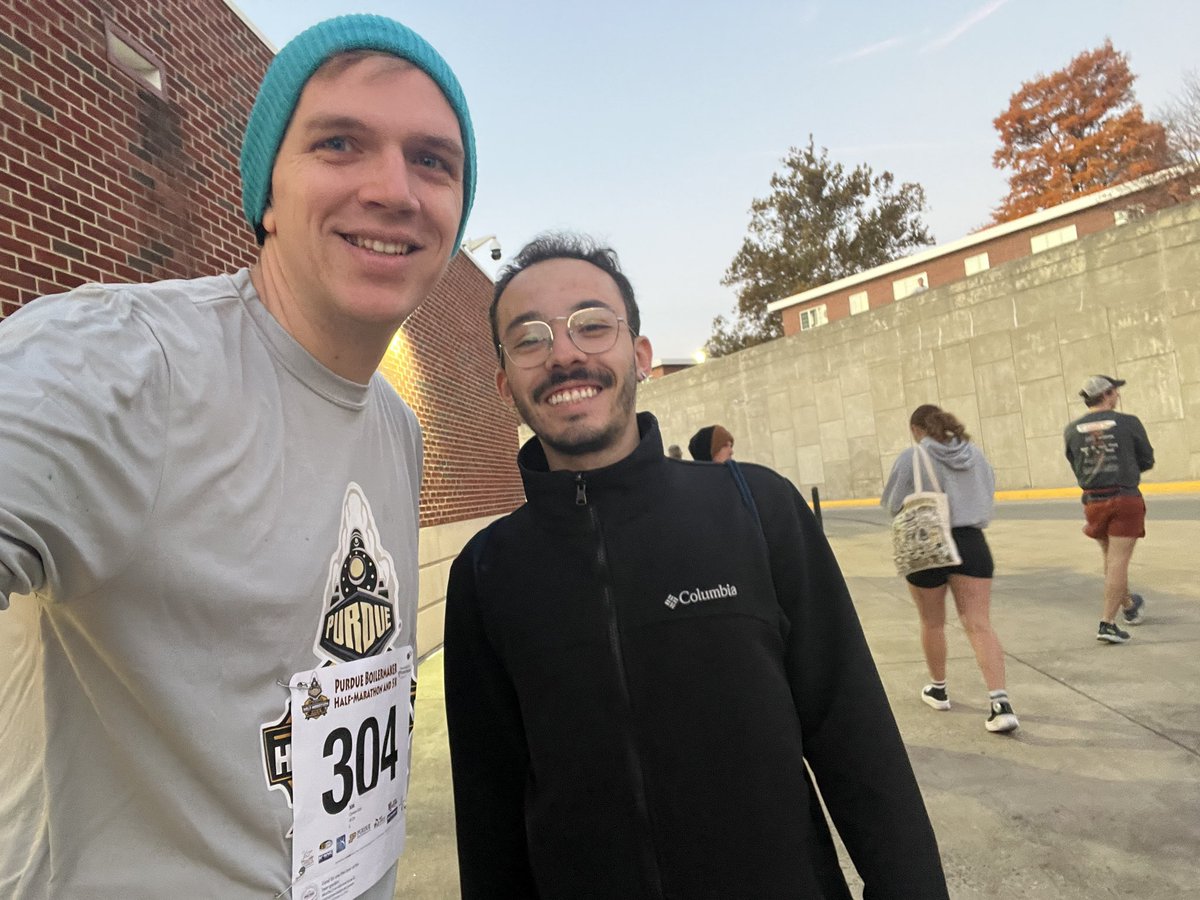 Good representation from the <a href="/CVIRLab/">CVIRL</a> and <a href="/PurdueBME/">Purdue Weldon School of Biomedical Engineering</a> at the Purdue half marathon and 5k today! Boiler up! 🚂