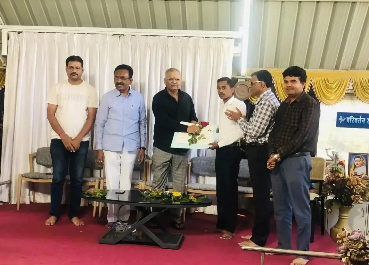 RahulCheble's tweet photo. Today Me and My all colleagues received Sanad of Advocate by Bar Council of Maharashtra and Goa from Hon'ble Member of BCM Adv. Annaravji Patil Sir, Senior Adv. Vyankatji Bedre sir,President of Latur Bar Adv. Santoshji Deshpande sir, Adv.Lagu Survase sir and others are present. https://t.co/rj2jsDixei