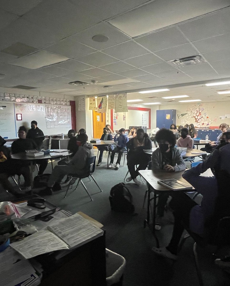 BryanByrd22's tweet photo. Huge turnout for our PSAT preparation! If you build it they will come! It is Always a Great Day to be a Reed Panther! #BTL https://t.co/8QdxbdBwMo