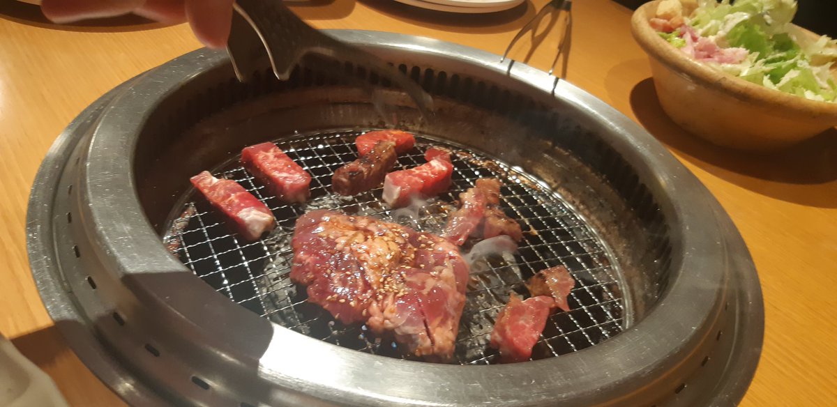 今夜の 、検査が終わって好きな物をガッツリ食べたかったみたい🤣🤣たくさん食べて飲んでデザートまで大量に😅いっぱい笑って今日も幸せだぁ🍀