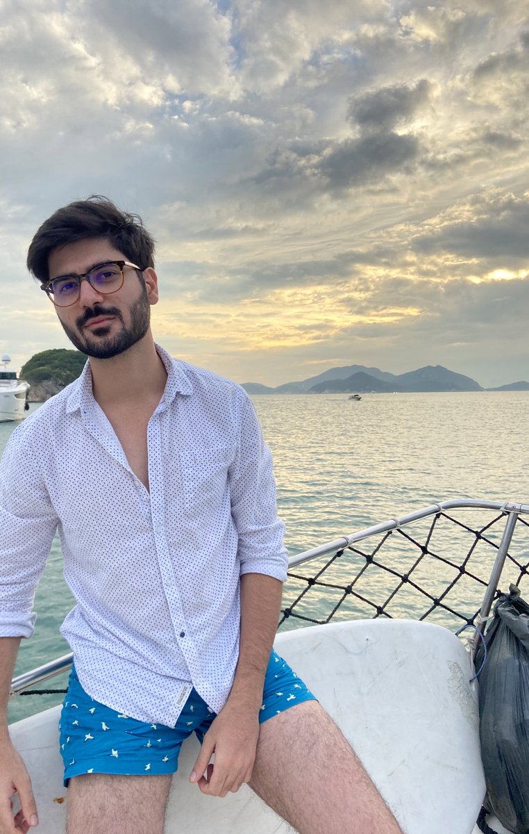 notyourkanha's tweet photo. A sunset date? https://t.co/72Dl3Y3612
