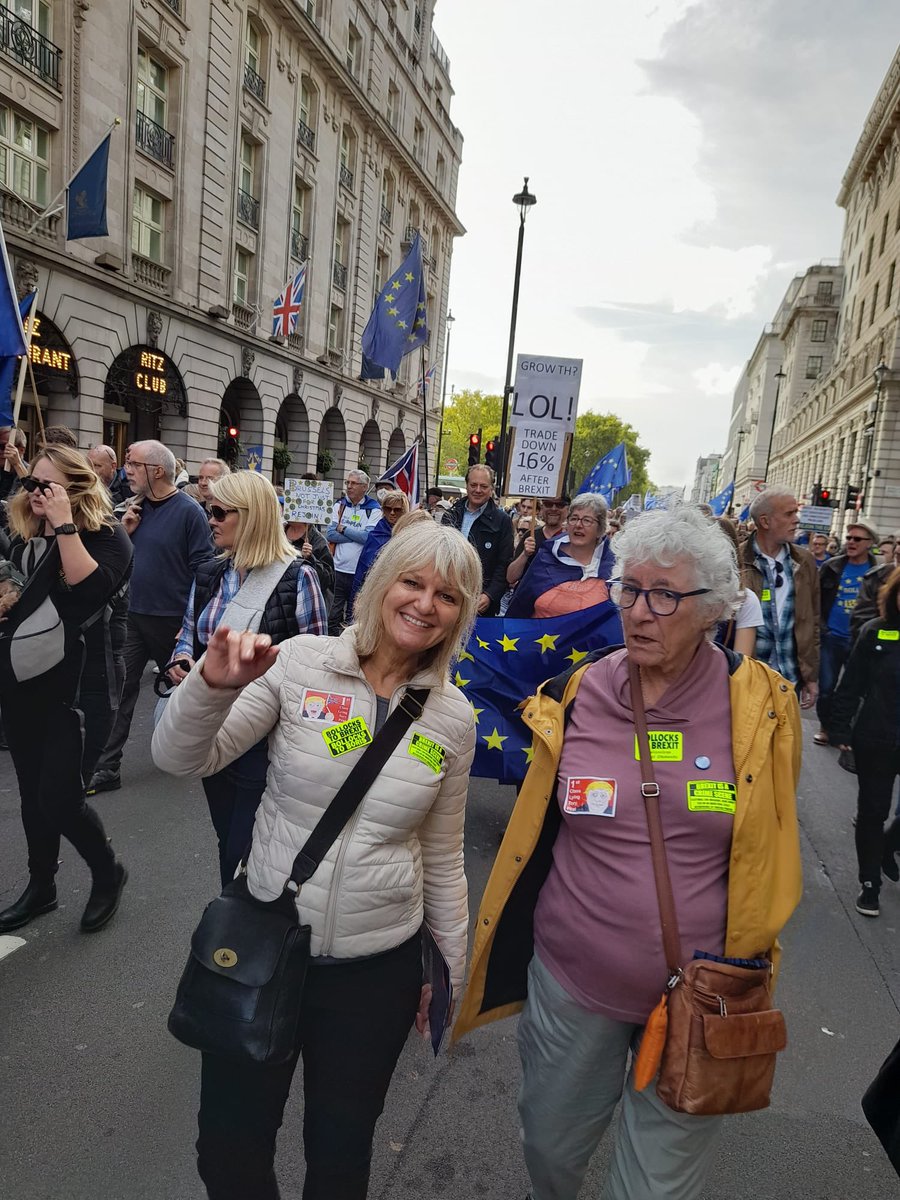 CateDouglasAuth's tweet photo. Walking my talk 🇪🇺 @MarchForRejoin #RejoinEU https://t.co/UtLIKZcIFa