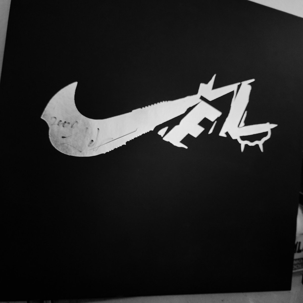 SalvadorKubrick's tweet photo. Just got my @jelanticon autographed vinyl (it's a smidge faded but still dope nonetheless) thanks to my homie @skeptikmo for thinking of me before throwing this on ebay
Oh &amp; @doseone announced his new album yesterday im bumping nothing but @anticon today
#anticon #jel #doseone https://t.co/792kBqG4Fh