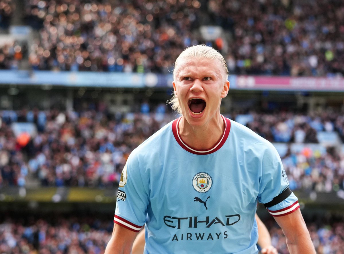 17 gol liga dan ini masih Oktober.

The real machine. 🔥🔥🔥