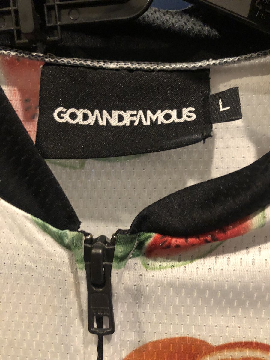 Pramonoprakoso's tweet photo. Forsale Godnfamous Jersey “BODEGA” Size L very good Condition 950rb  #fnfjb #fjb #frfjb https://t.co/0CyYbLb0Zw