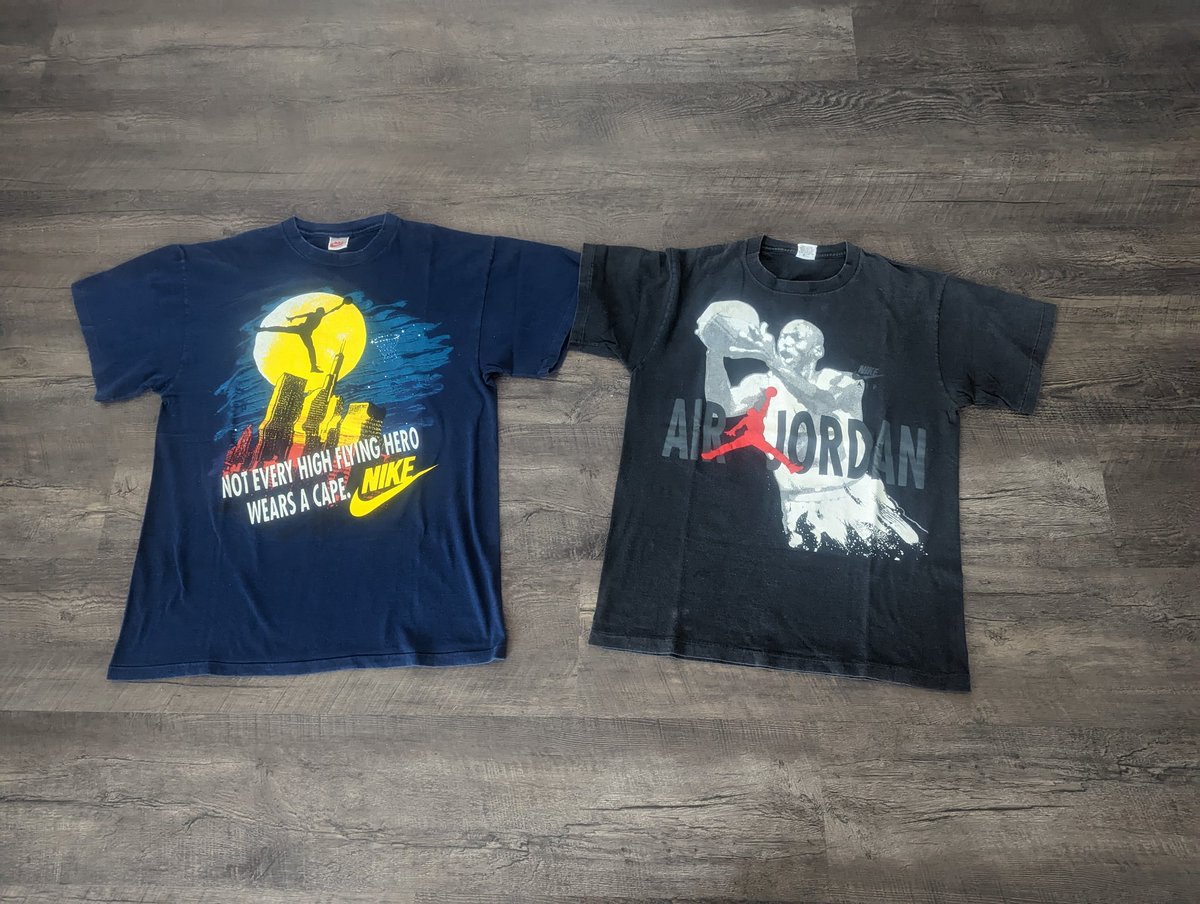 nyjetspleasewin's tweet photo. Yeah Today was nuts. You need vintage tees I got you..#Nike #HareJordan https://t.co/xaQjfOl3YQ
