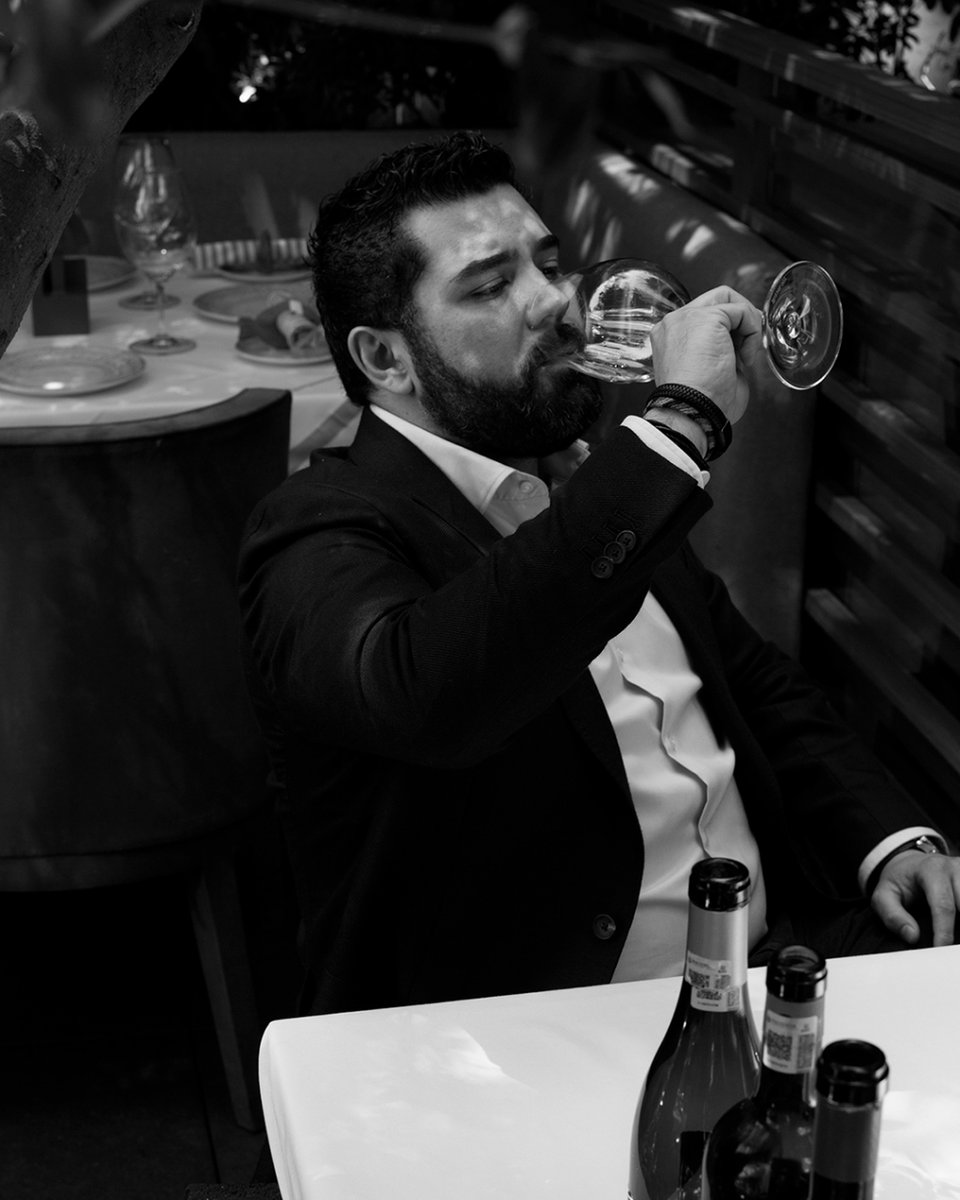 Cata, selección y maridajes por @alex_moredia, meitre en Grupo Zeru #zeruescasa
-
#restaurantescdmx #cdmxfood #comidaespañola #restaurantesmexico #cocinaespañola #gastromexico #mexicofood #fogon #asadorvasco #servicio