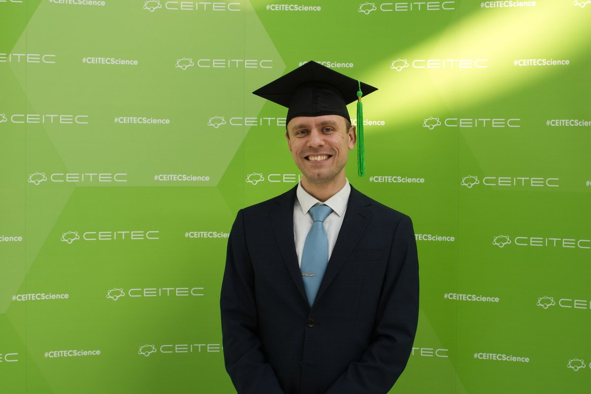 #Congratulations to Dr. Petr Louša #ZidekLab and Dr. Milan Hluchý @BlazekLab!🥳 They successfully defended their doctoral theses at @CEITEC_Brno @muni_cz👏 We wish both of you the best of luck in your further research🍀💚 #CEITECAlumni #CEITECPhD #CEITECScience