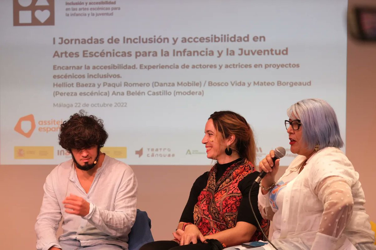 AssitejEspana's tweet photo. Encarnar la accesibilidad. Experiencias de actores y actrices en proyectos escénicos inclusivos.  
Última mesa del día antes del espectáculo Loop de la compañía @aracaladanza.
https://t.co/Edalo0ogEF
#assitej https://t.co/vDp7diJcWs