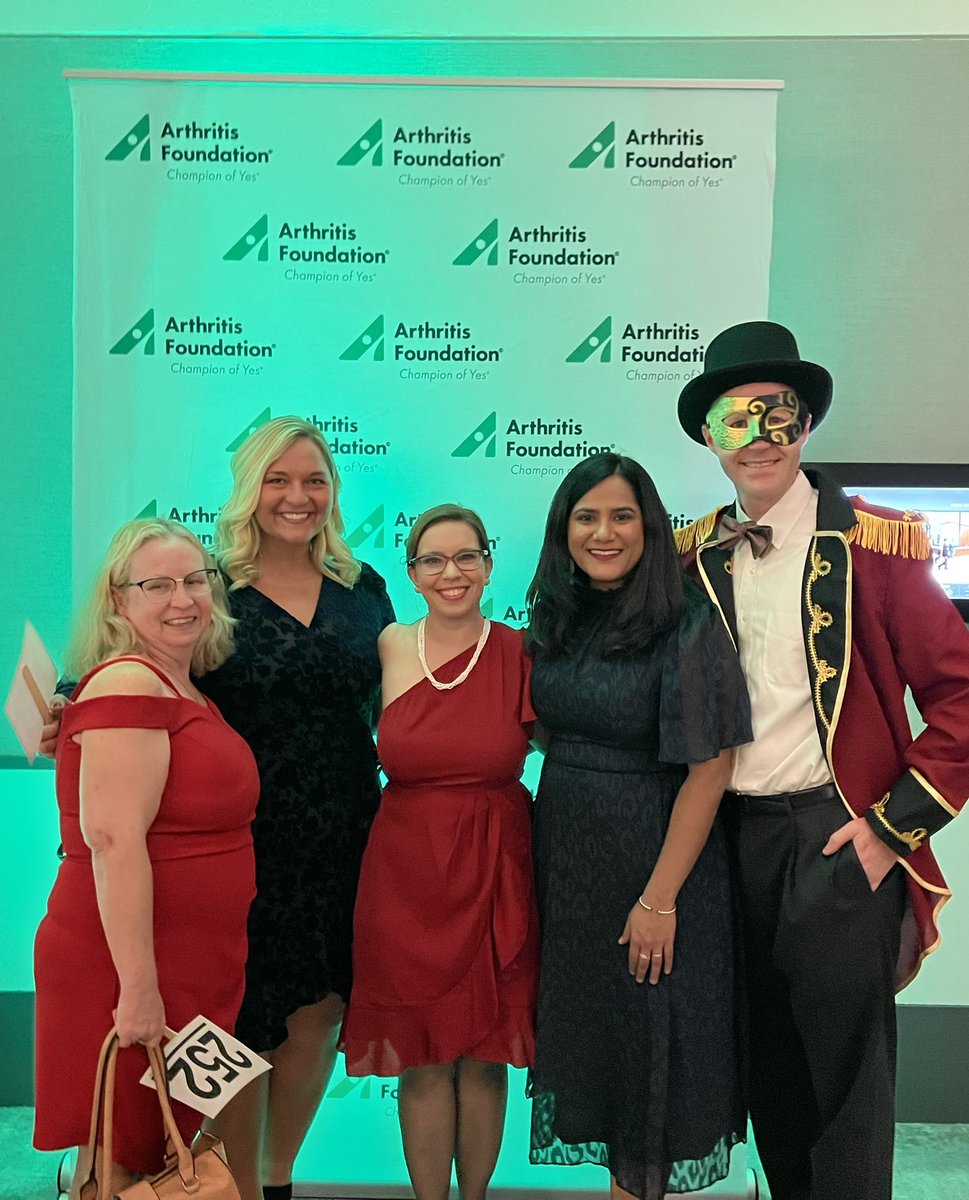 BichileT's tweet photo. Starting the weekend with doing good for patients living with #arthritis with my peeps from @AHNtoday rheumatology @ArthritisFdn #Bonebash #KidsGetArthritisToo https://t.co/Dvt9RD10Ij