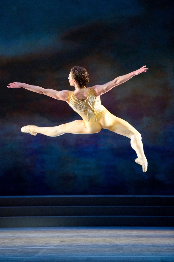 JEO6591's tweet photo. #BalletFsscination #BalletDancer #SergeiPolunin https://t.co/fHw7kXnGYA