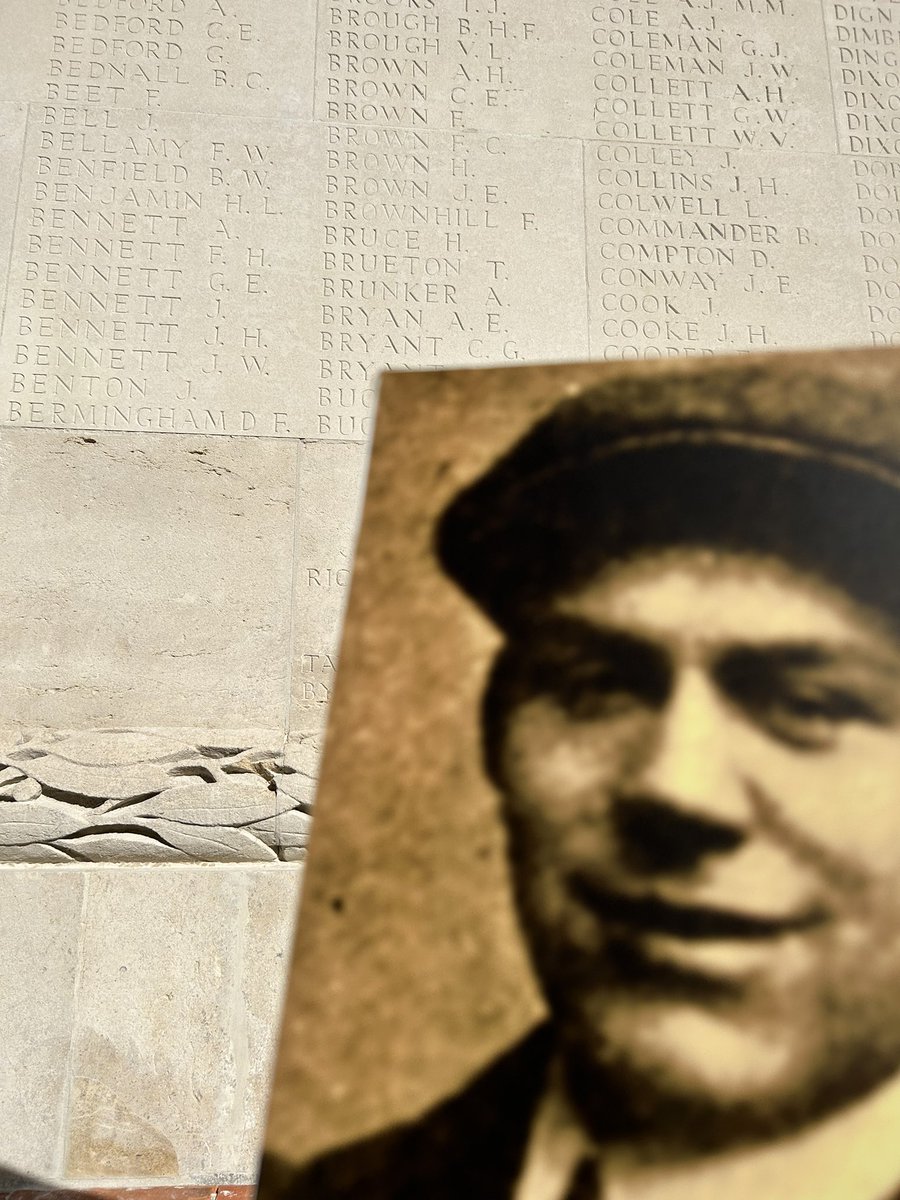 heley007's tweet photo. After Vimy Ridge, we went to Thiepval to find the names of soldiers who have never returned home. #YellowArmy #ypres2022 https://t.co/feUCyABOAe