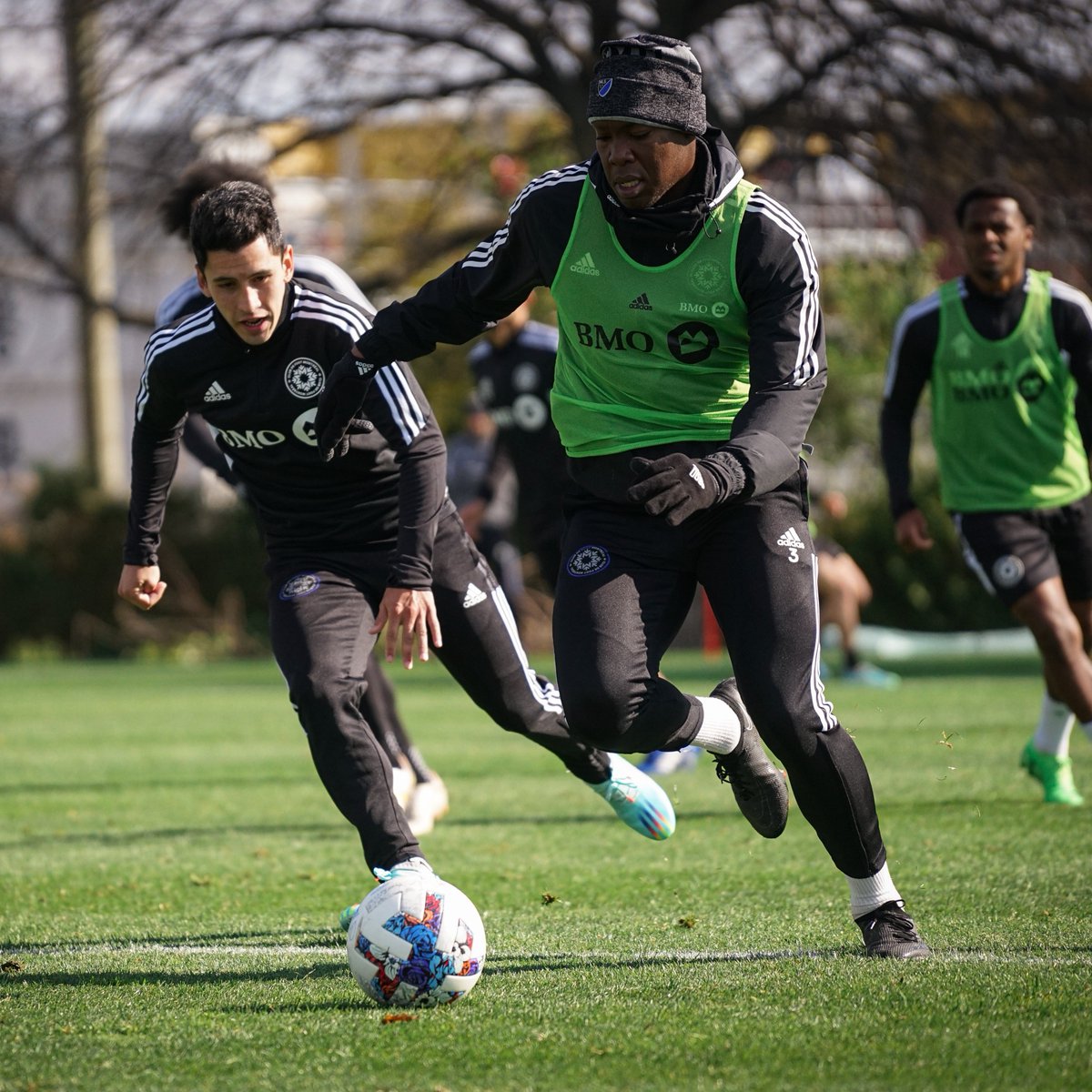 cfmontreal's tweet photo. Derniers ajustements avant notre match de demi-finale d’Association de dimanche 👊

Finishing touches before our #MLSCupPlayoffs game against @NYCFC this Sunday.

#CFMTL https://t.co/zZW8uRBCvM