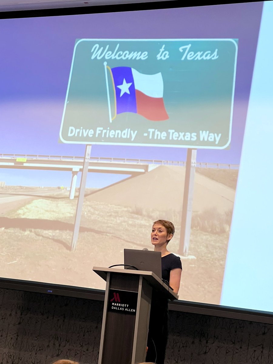 HolaChurchLady's tweet photo. I invite you to imagine with me what life would be like in Texas if 100% of its citizens were multilingual and approached culture with acceptance and curiosity. -Dr. Meredith Clark

<can’t type fast enough>

#tflaafc22 @TFLA_Tweets @r10worldlangs https://t.co/aLI1ixL00h