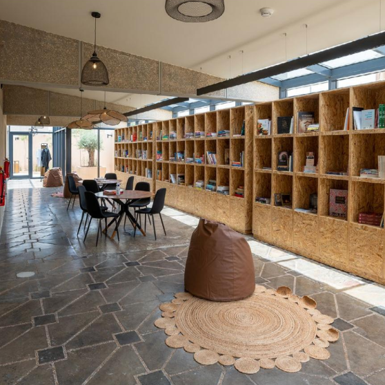 DQliving's tweet photo. #InsideDQ Nestled next to the DQ’s largest park, Yamamah, is @almashtalhouse founded by Noura Al Saud and Ala’a Ghanimah to support Saudi Arabia’s creative community.
Find out more about AlMashtal: https://t.co/xbeLK6G6Xp
Read our latest issue! https://t.co/7t1hPVf4de https://t.co/QHDrSXdXoC