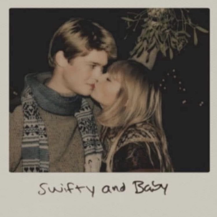saanatsal's tweet photo. Taylor Swift Couple https://t.co/DRM4JF1gmw