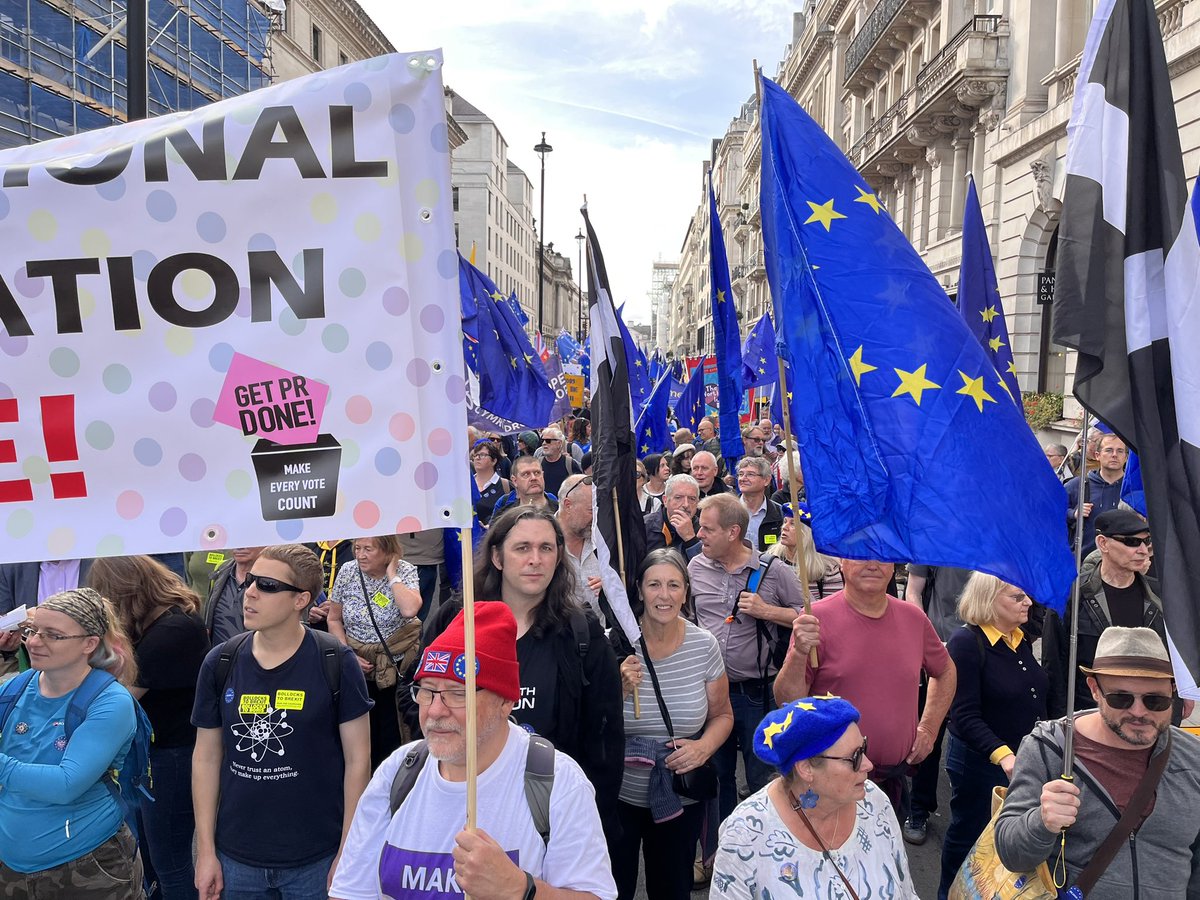 MrChrisBrand's tweet photo. The Rejoin EU March today. We want our star back. https://t.co/6C3oUxghBo