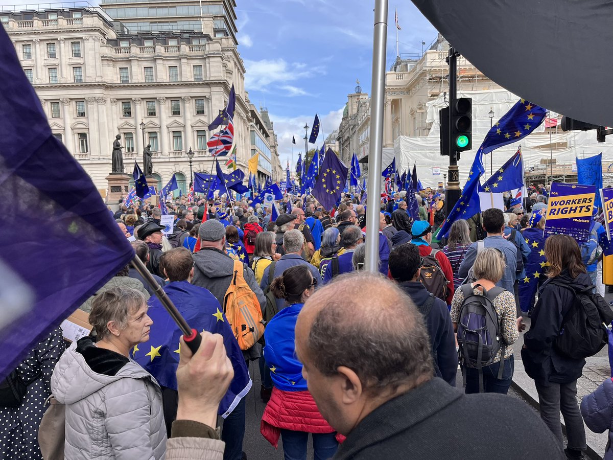 MrChrisBrand's tweet photo. The Rejoin EU March today. We want our star back. https://t.co/6C3oUxghBo
