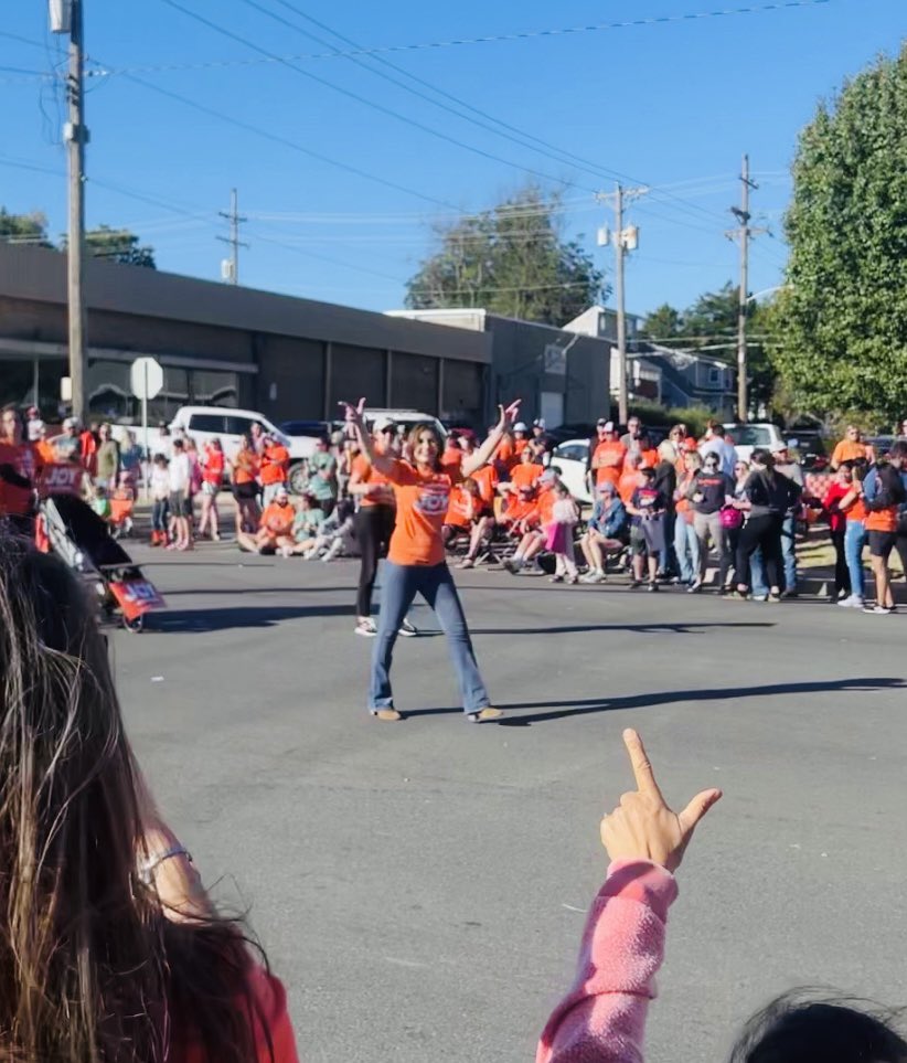 rennickteach's tweet photo. Y’all…the cheers from both sides of the street for @joy4ok was incredible to hear!! 
•
Even better was the lack of cheers when that other guy walked by! https://t.co/GsYsNqkTe8