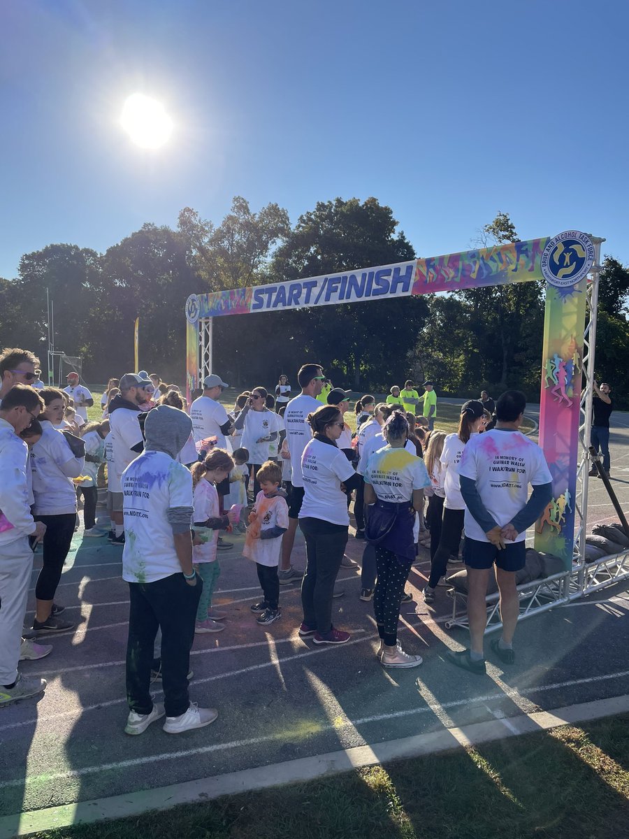 PrncipalBeekman's tweet photo. Pulaski SHARE students are kicking off R.A.P. Week at today’s Color Run to promote healthy choices! https://t.co/YnAkEgDJNq