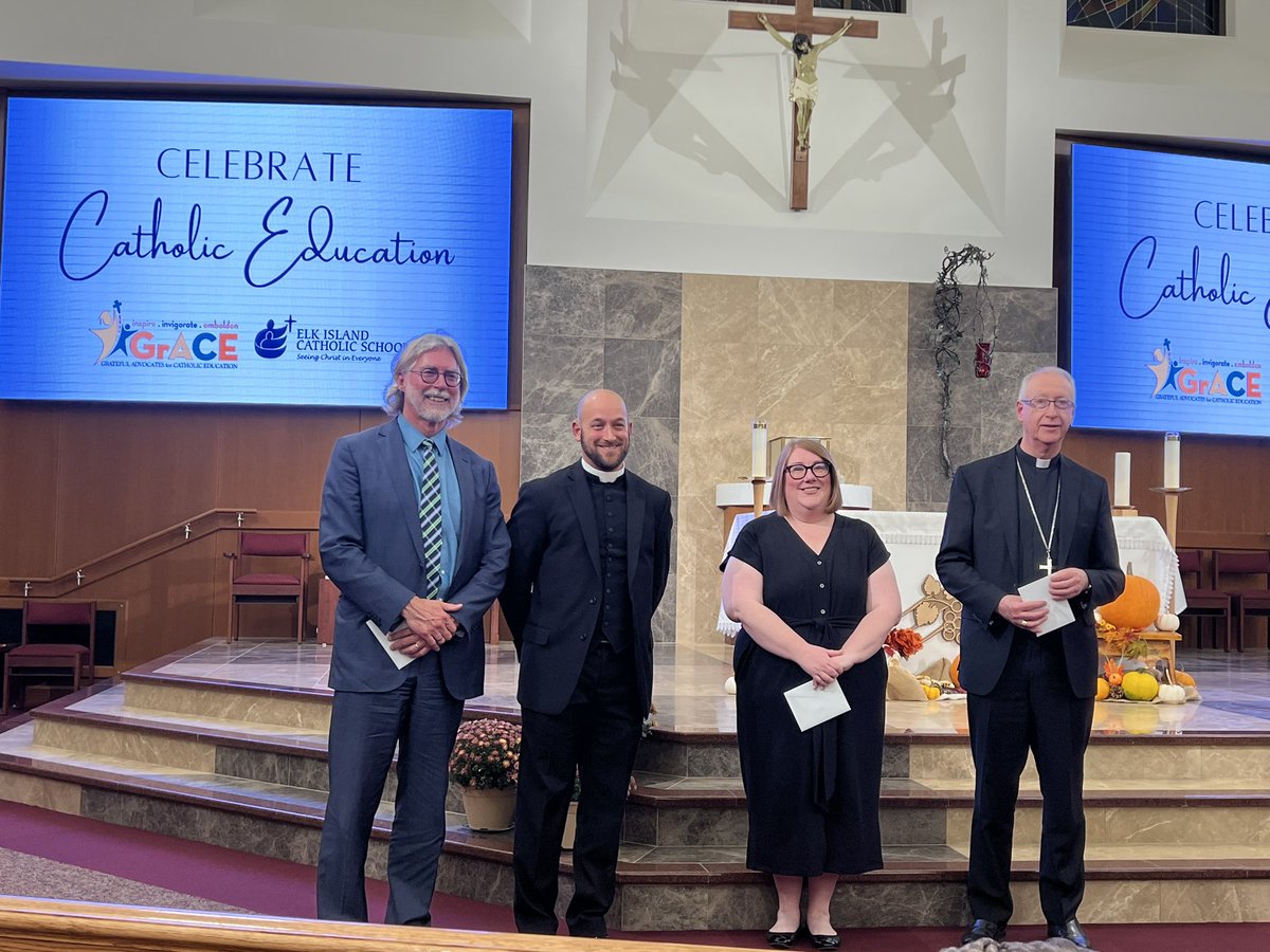 tdecgood's tweet photo. A celebration of the gift of Catholic Education tonight in our @EICSCatholic Camrose community and Excited for our new high school coming 2025. Thankful to the organizers and speakers; His excellency Archbishop Smith, Stacey MacNeil, Justice Kevin Feehan, and Fr. Kris Schmidt. https://t.co/WBW0en6hhM