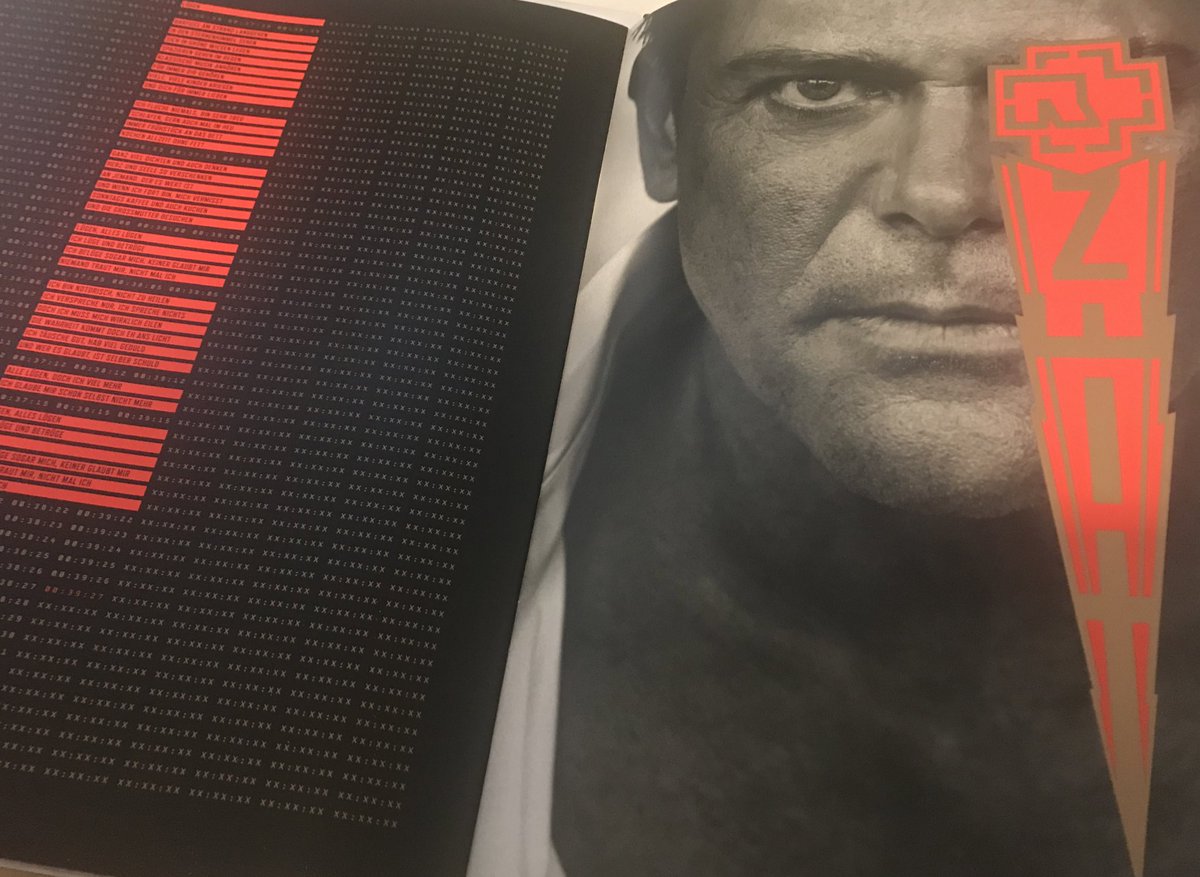 irlauslaender's tweet photo. MY BF GOT ME THE ZEIT VINYL WTF screaming crying throwing up https://t.co/NApfEAtoKp