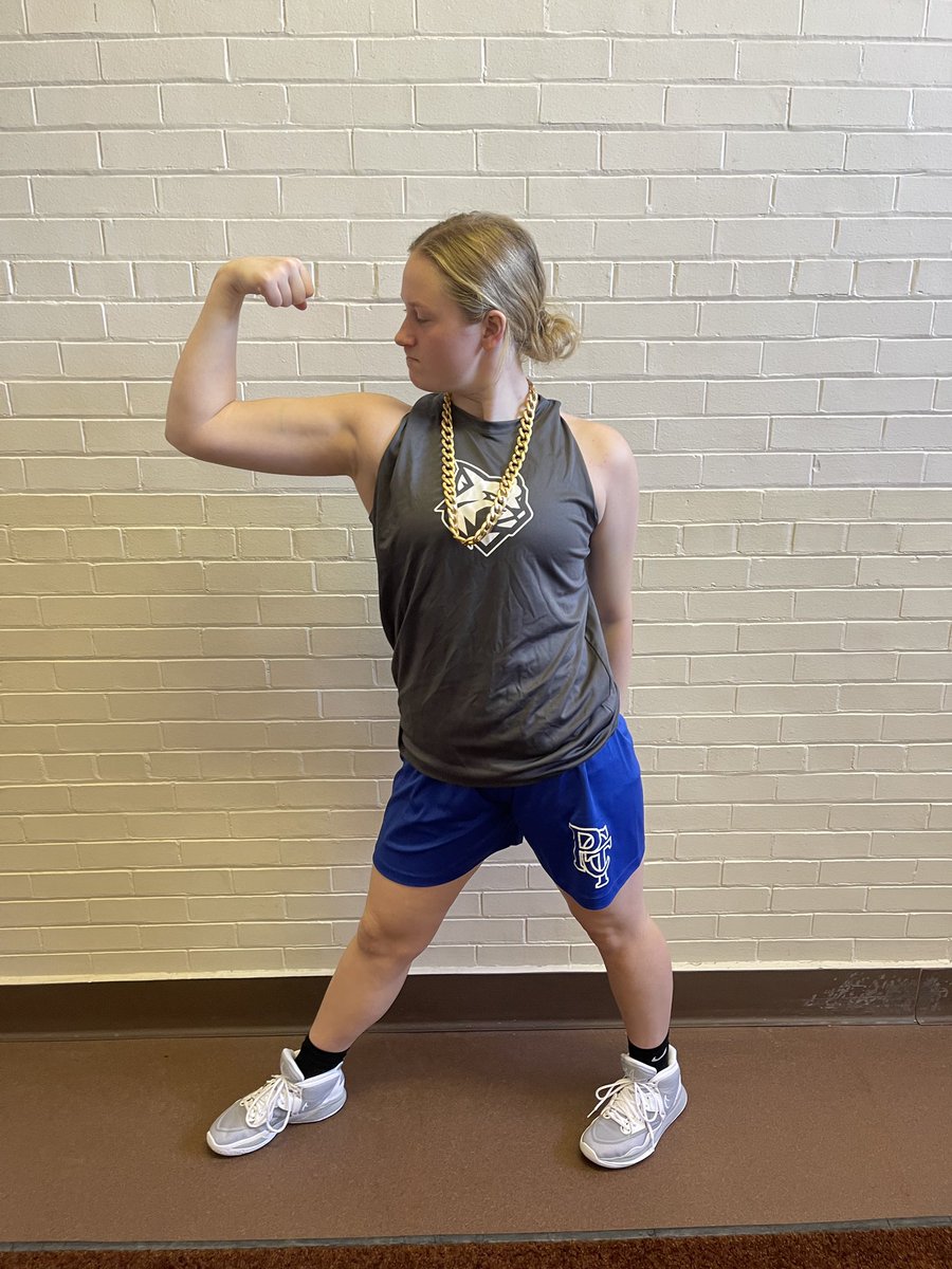 PCTWBasketball's tweet photo. Week 1 Hard Work Chain: Lexi Troup! 💪🏽 flex on em @lexitroup https://t.co/IfHkIb8pJn