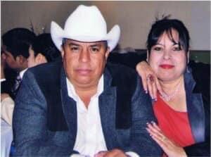 cedehm's tweet photo. 🚨COMUNICADO

A 10 años del asesinato impune de Ismael Solorio y Manuela Solís líderes del Barzón Chihuahua, buscamos justicia aún en la persecución

👇🏽
https://t.co/SwFVZwVc0r https://t.co/JsI8PSFbOj