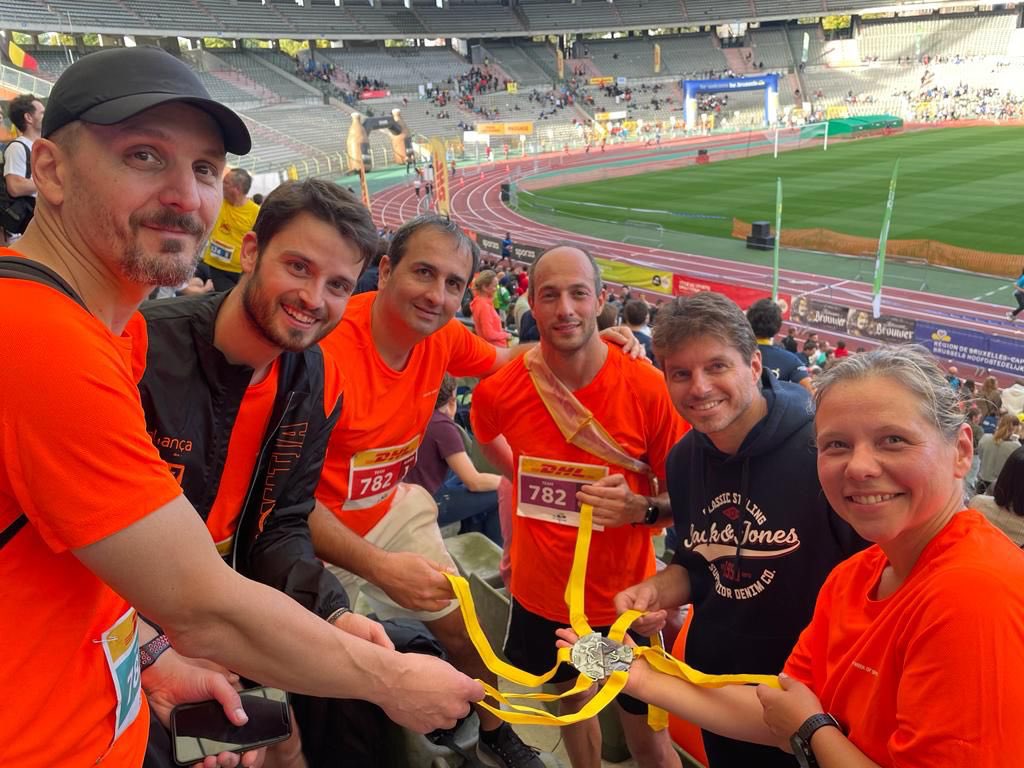 ChristophidouEU's tweet photo. #DGEAC team 
not only works for sport, not only loves #sport, 
it is also excellent at it !

👏👏👏 👏👏👏
Bravo to our super strong, powerful, determined, team-players, amazing colleagues 
💃🏽🕺🏽🕺🏽🕺🏽🕺🏽🕺🏽

You make us so proud 🙏

#DHLEkiden
#BeActive
#HealthyLifestyleForAll https://t.co/x5tdct0MEA