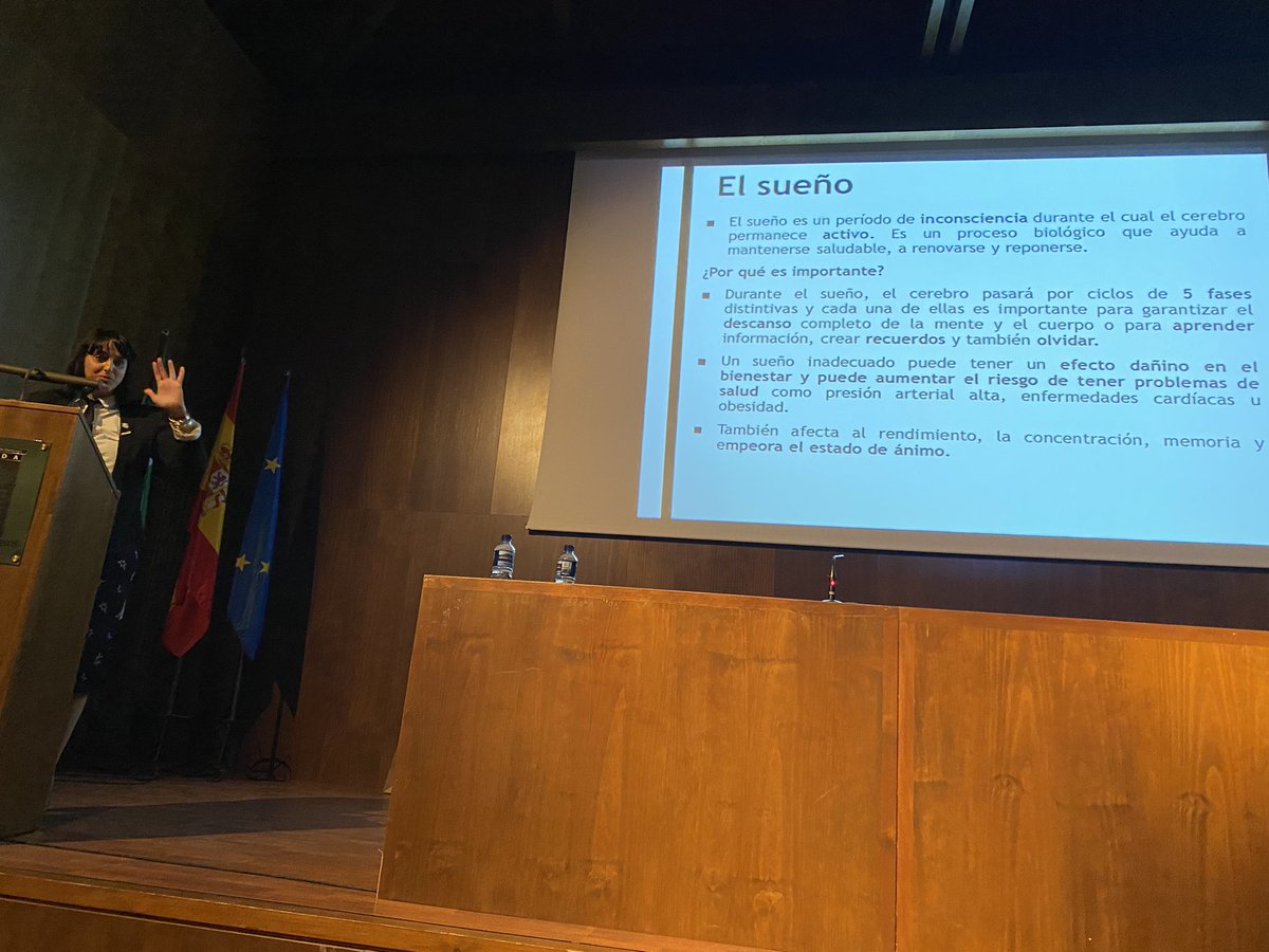 mjmarquez09's tweet photo. Cerramos las #VJornadasAyuca con @gematwitt trabajando en un taller sobre higiene del sueño.
Escucharte es siempre un regalo. Gracias por tu colaboración con nuestra asociación https://t.co/DO8vfvY6Hj