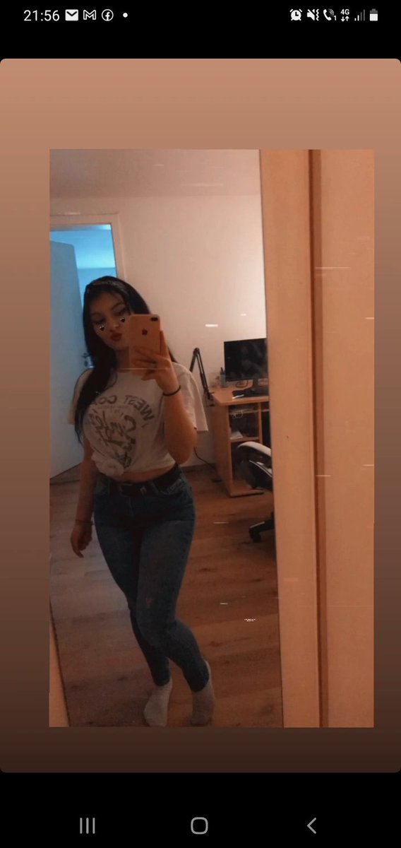 💋