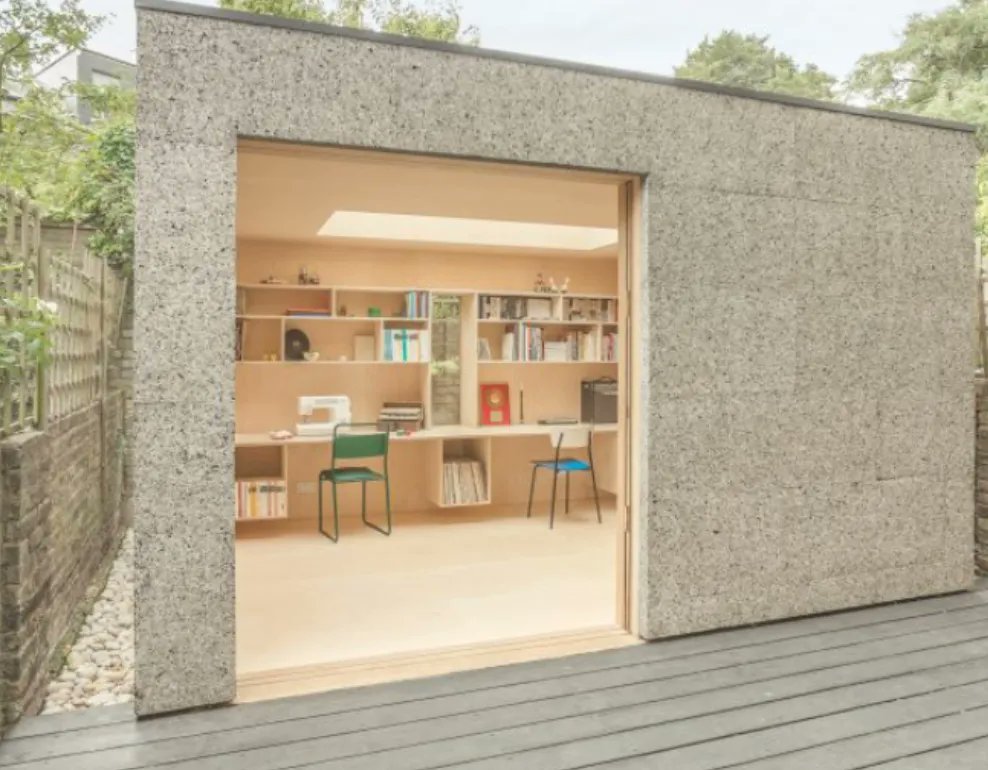 Eliteintslondon's tweet photo. Garden studios provide extra #SpaceForWork or relaxation. For homes with #LargeGardens, a #StudioOffice can be a practical way to create a separate hideaway for #WorkingFromHome or #Privacy. Check out Ten tranquil garden studios designed for work & play @ https://t.co/eWKmuVhU28 https://t.co/vVEMFH2O6t