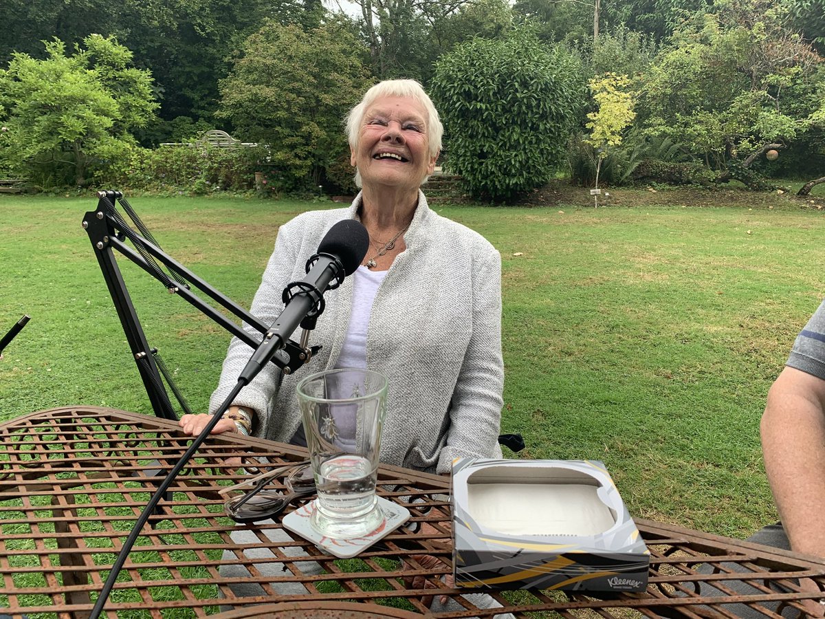 This was a day to never forget - great stories, great laughter (ooh and a glass of fizz 😆) for the <a href="/GWmag/">BBC Gardeners' World Mag</a> Podcast. Thanks to Judi, Arit, Tony - and our sound engineer Jack! 🎧