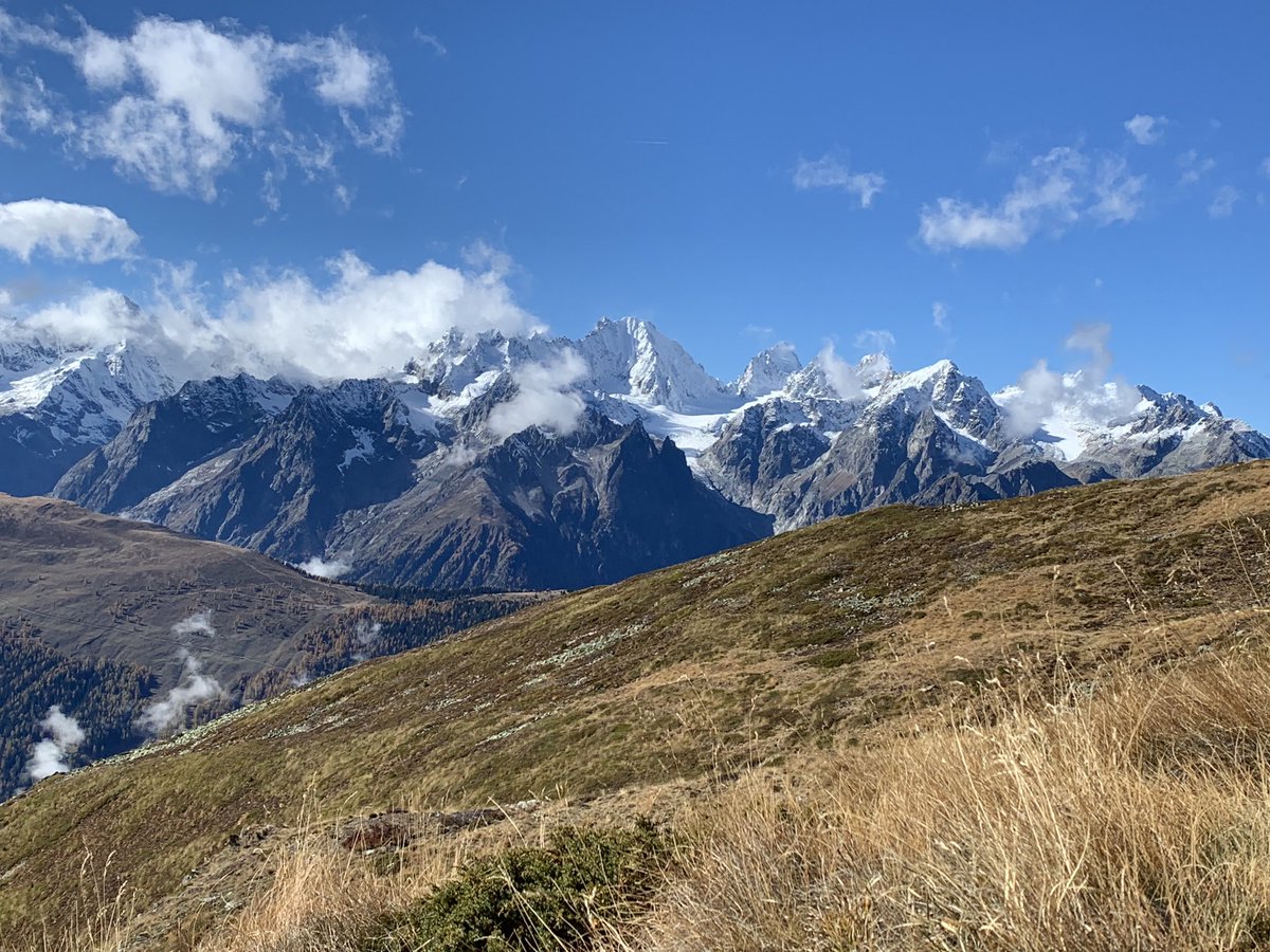 cycle_wise's tweet photo. Verbier Day 6. Wow. What a way to finish the week. Just 1900mtrs of descent today!!! Without doubt #Verbier has delivered. The #infiniteplayground. Ace #stafftraining. #bucketlist ✅ #cyclewise ⁦@BCcoaches⁩ #lakesmtb #bikes ⁦@YetiCycles⁩ https://t.co/6PXOJfDbmj