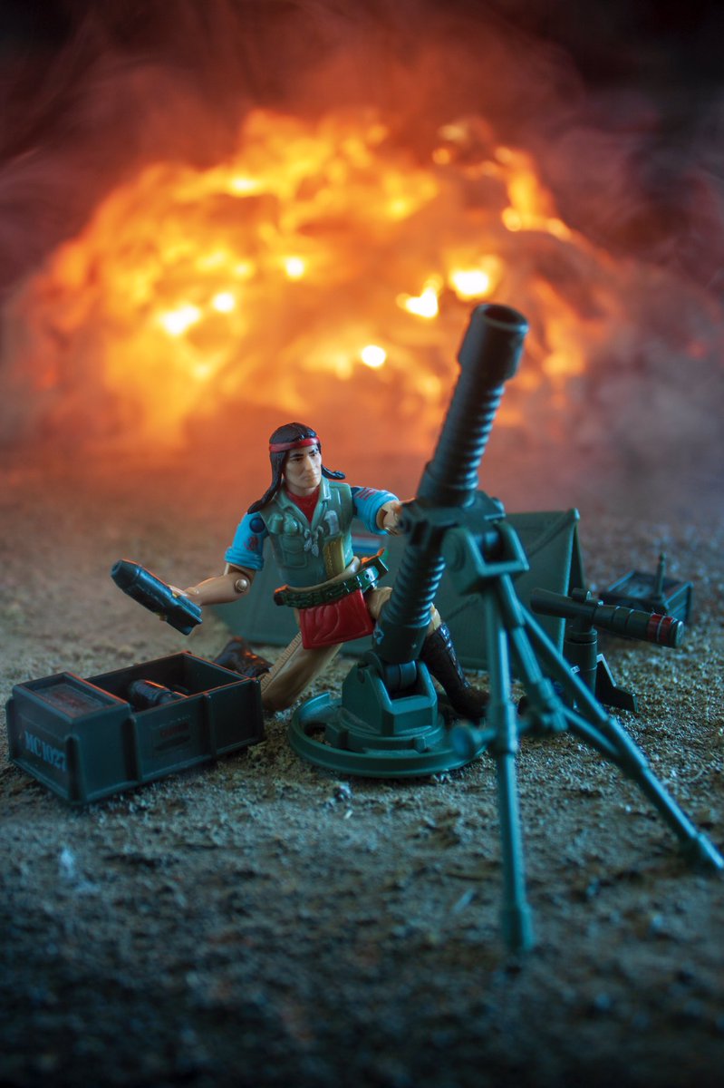 TheGhostMachina's tweet image. Box Art Beside. Yo Joe!!! #gijoe #boxart #forwardobserver #spirit #80stoys #hasbro #toyphotography #practicalfx #diorama #explosions #vintagejoes #oringforlife #gijoecollector #gijoecommunity #gijoetoyphotography #gijoearealamericanhero #arah #yesiamanadult