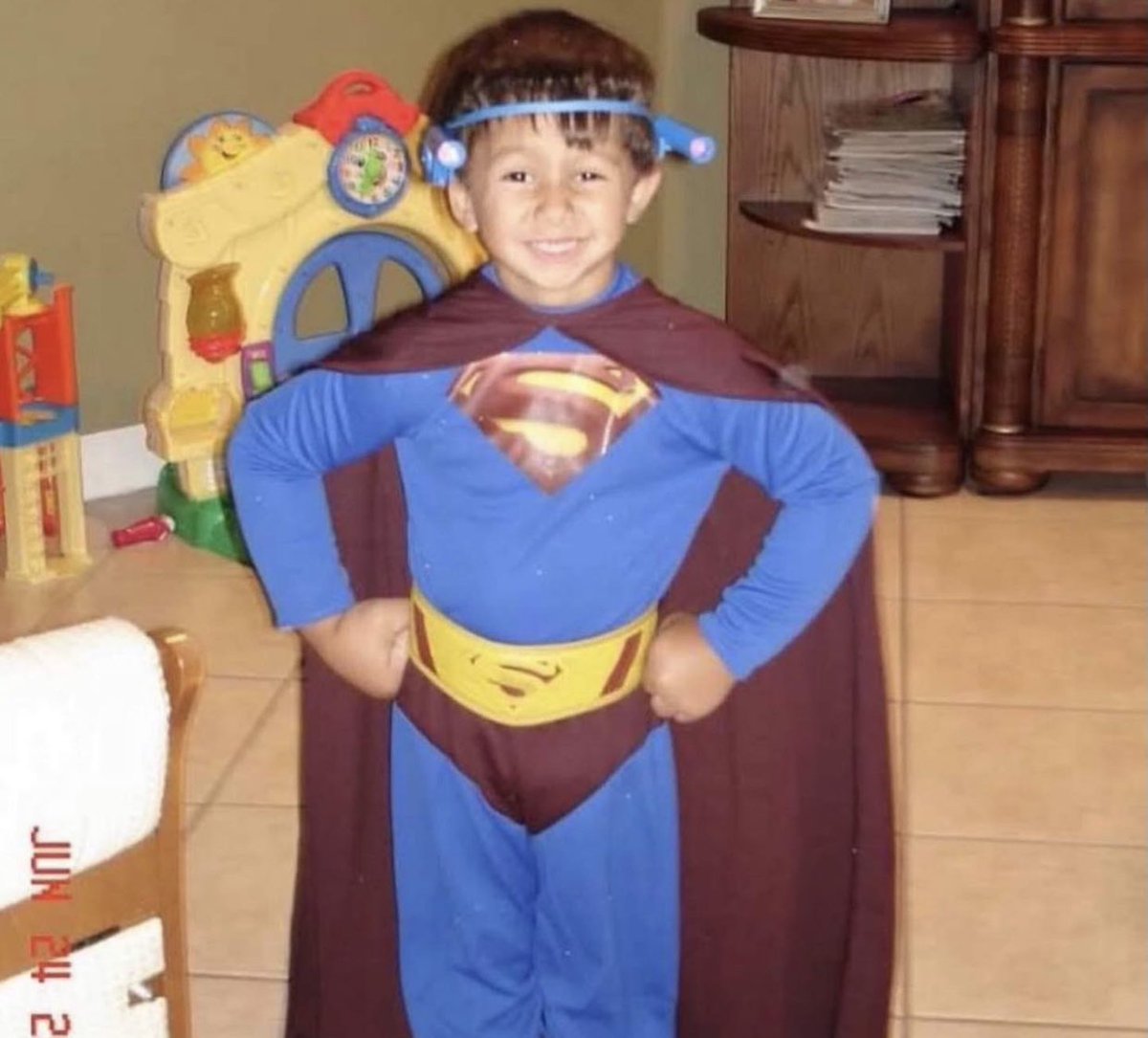 therealsupes's tweet photo. People don’t understand how important Superman is to our culture. He was my saving grace. I always felt his hand on my shoulder reminding me that everything is going to be ok. Now, the kids of this next generation will have a Superman they can look up to on the big screen.🙏❤️ https://t.co/1j8xVIZJj2